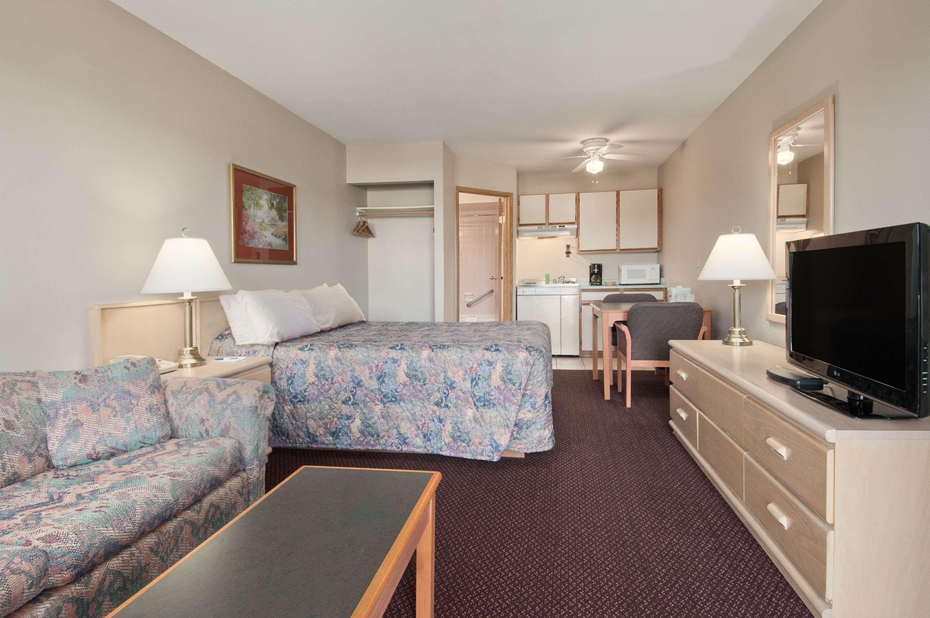 Coast Courtenay Hotel Zewnętrze zdjęcie